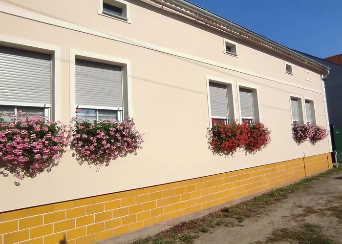 In Cottbus-klein Stroebitz Naehe Badesee